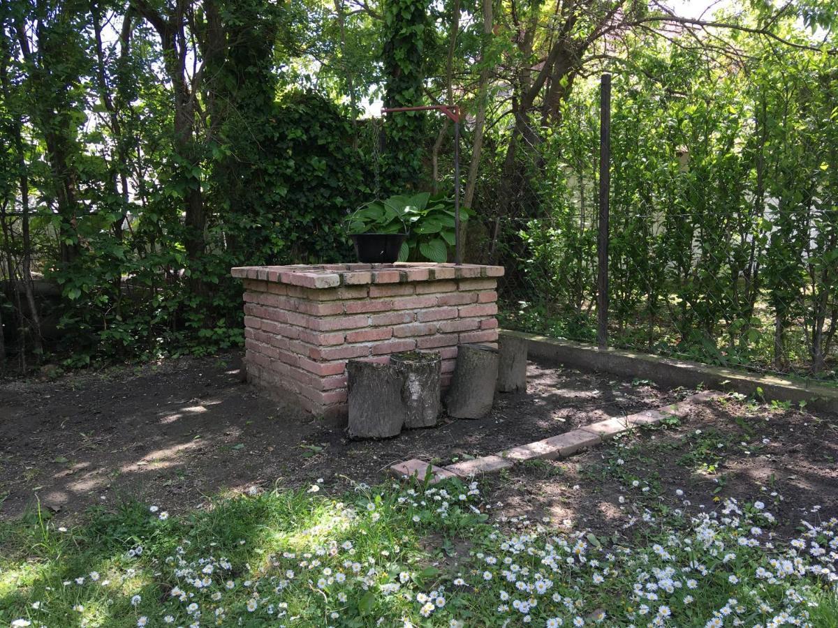 Balatonlelle Apartmanhaz Bagian luar foto