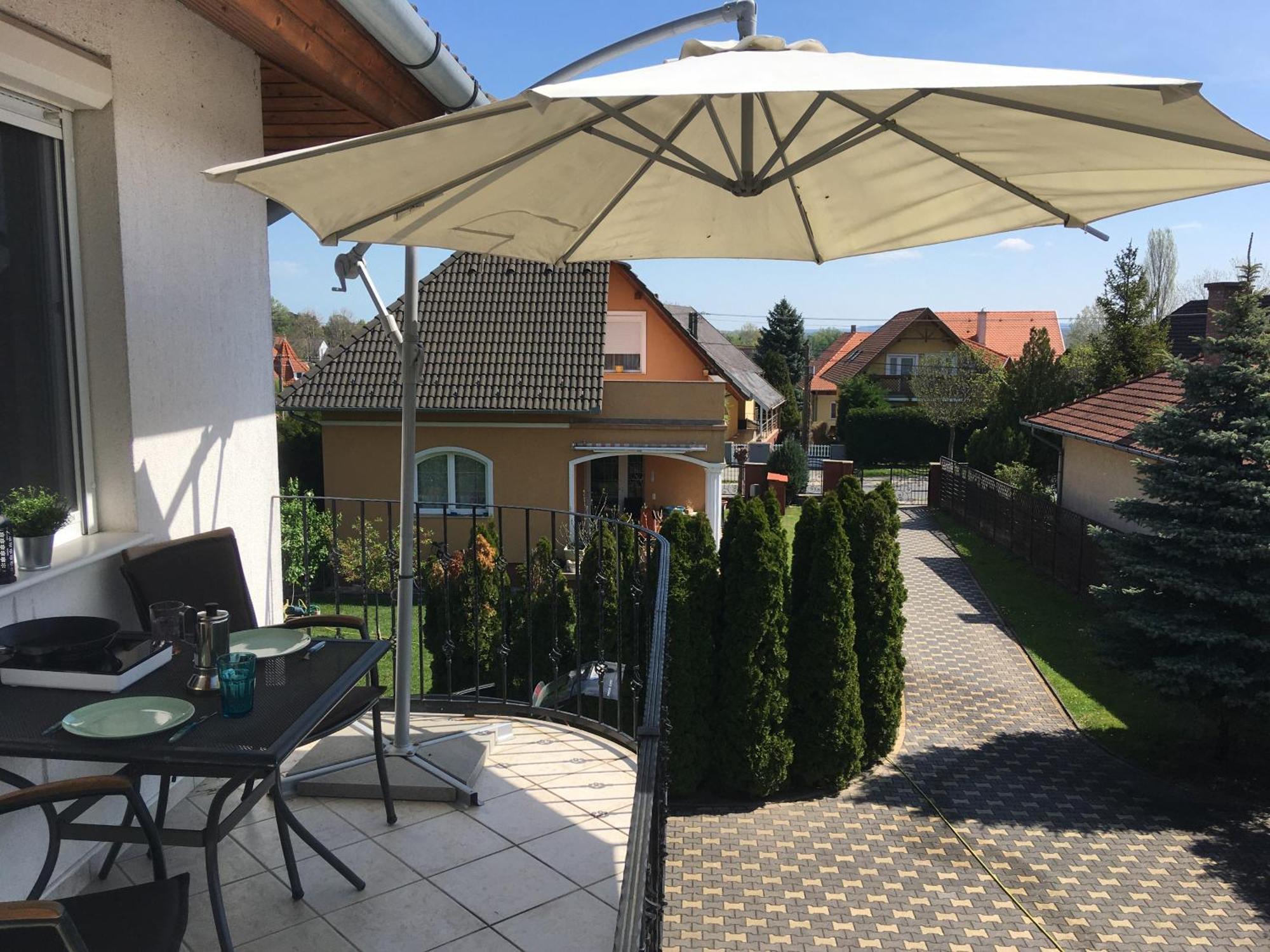 Balatonlelle Apartmanhaz Bagian luar foto